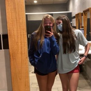 Meet your Posher, Phoebe